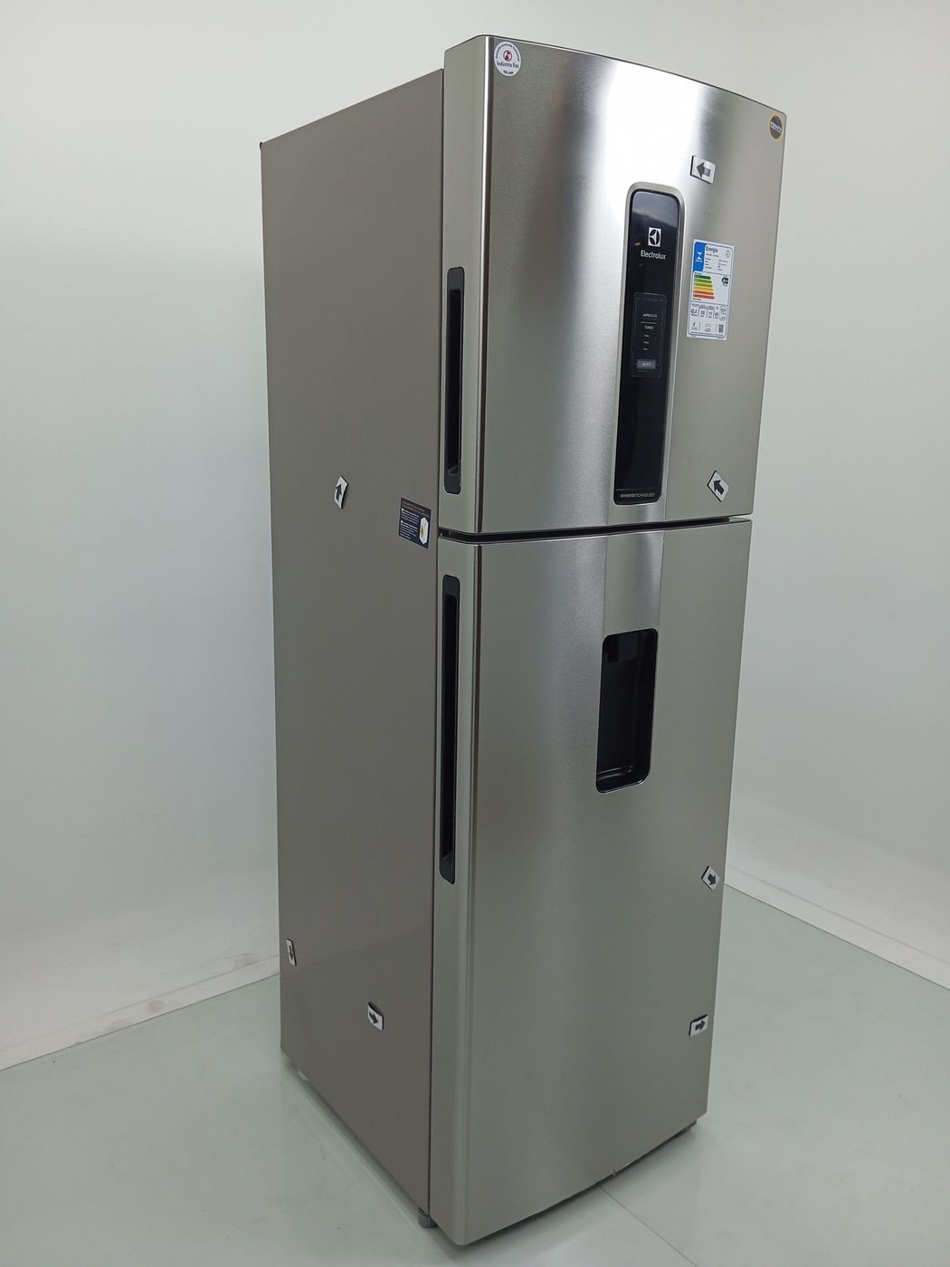REFRIGERADOR ELECTROLUX REFRIGERADOR FROST FR