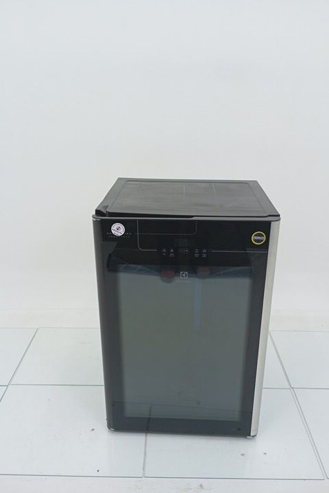 CERVEJEIRA ELECTROLUX BEER1 100L PAINEL WHITE