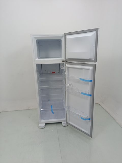 REFRIGERADOR ELECTROLUX DC35A   DUAS PORTAS C