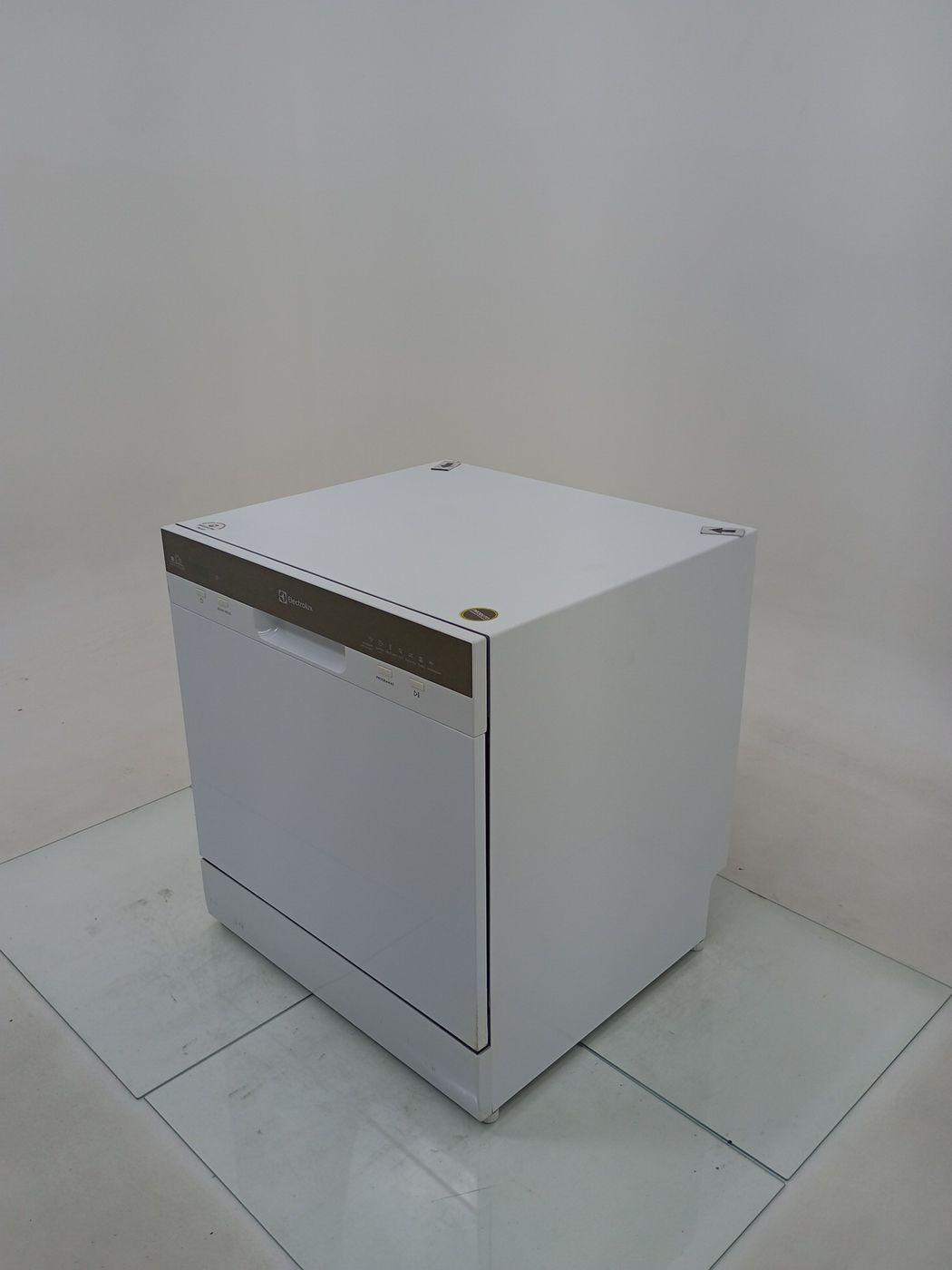 LAVA LOUCAS ELECTROLUX LL08B - Lava Louça Ele