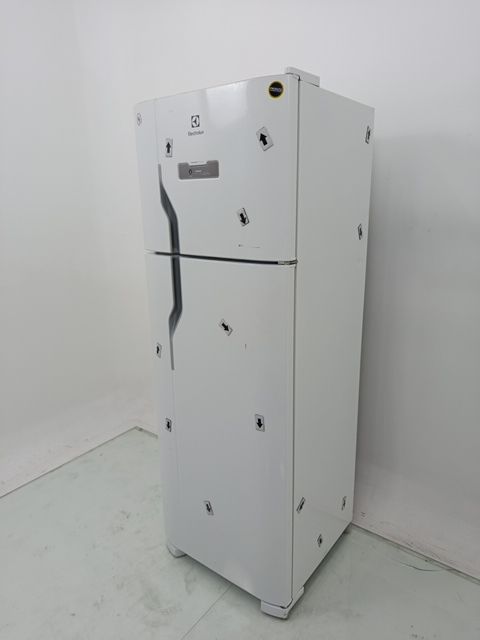 REFRIGERADOR ELECTROLUX TF39-   FROST FREE 31