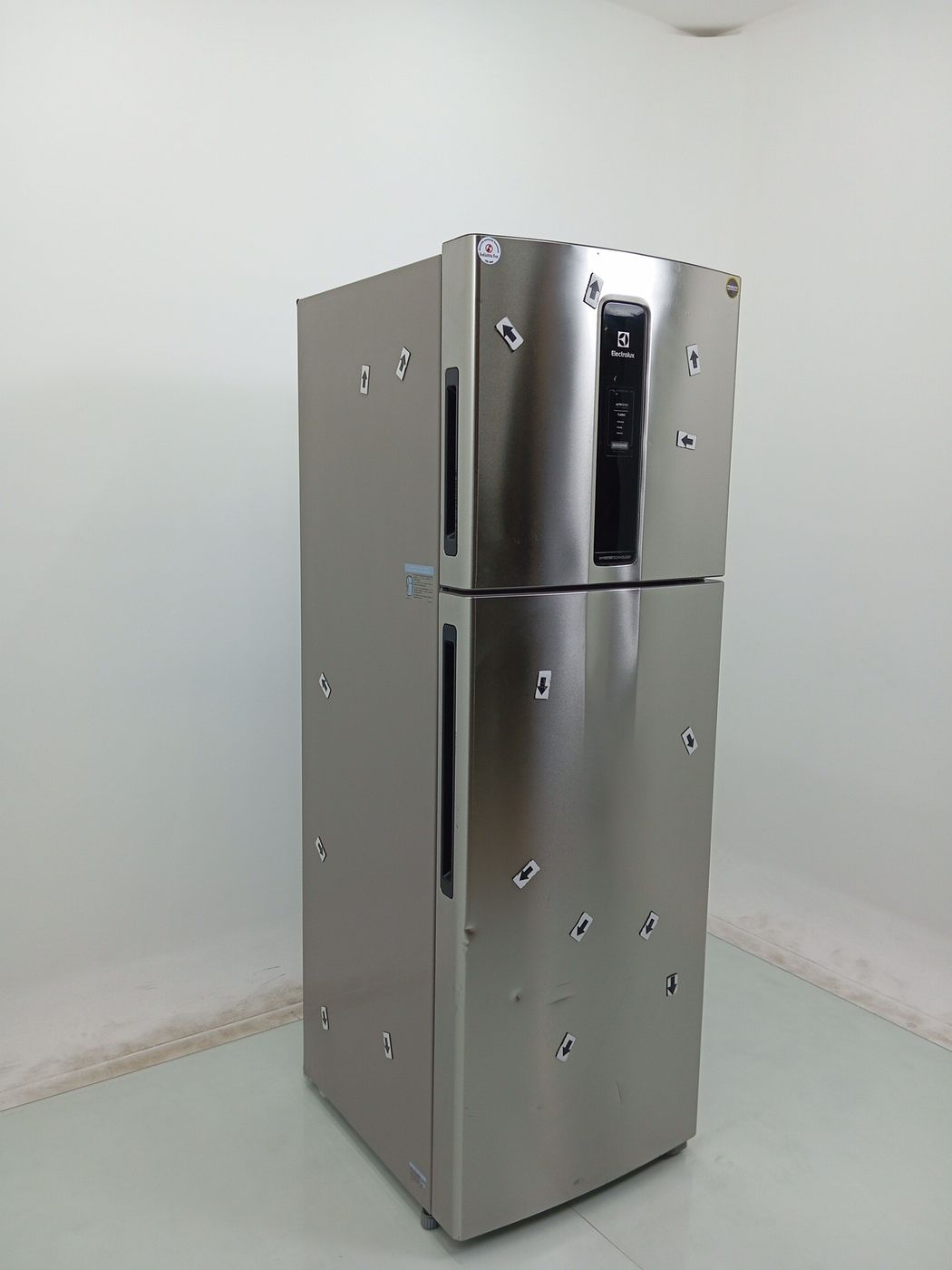 REFRIGERADOR ELECTROLUX IF43S FROST FREE INVE