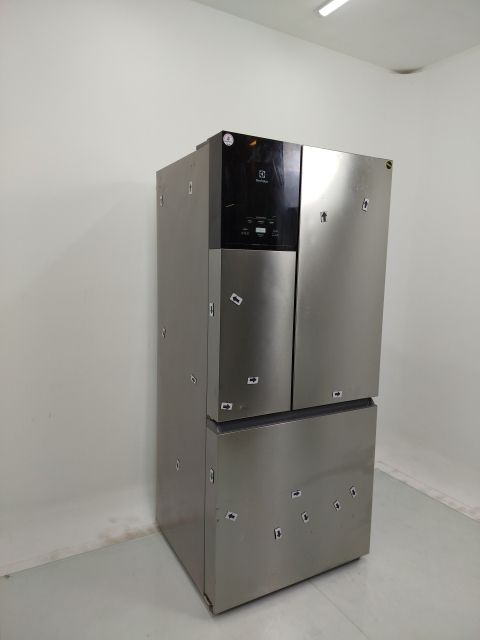REFRIGERADOR ELECTROLUX IM8S FROST FREE INVER