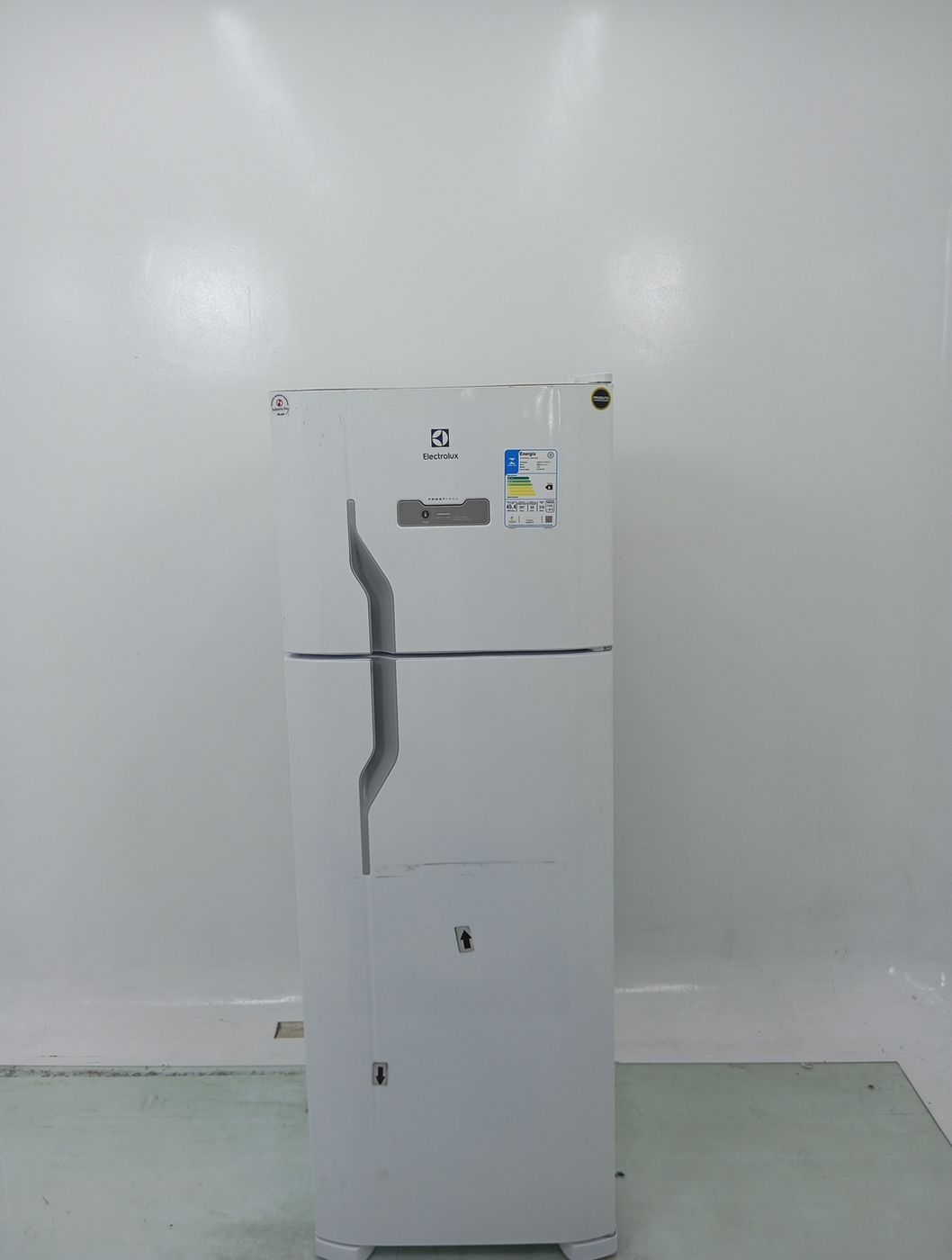 GELADEIRA ELECTROLUX TF39 FROST FREE 310L DUP
