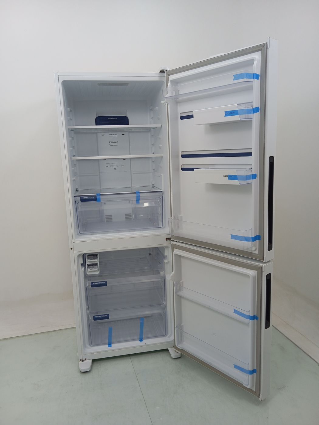REFRIGERADOR ELECTROLUX IB7 - Refrigerador El