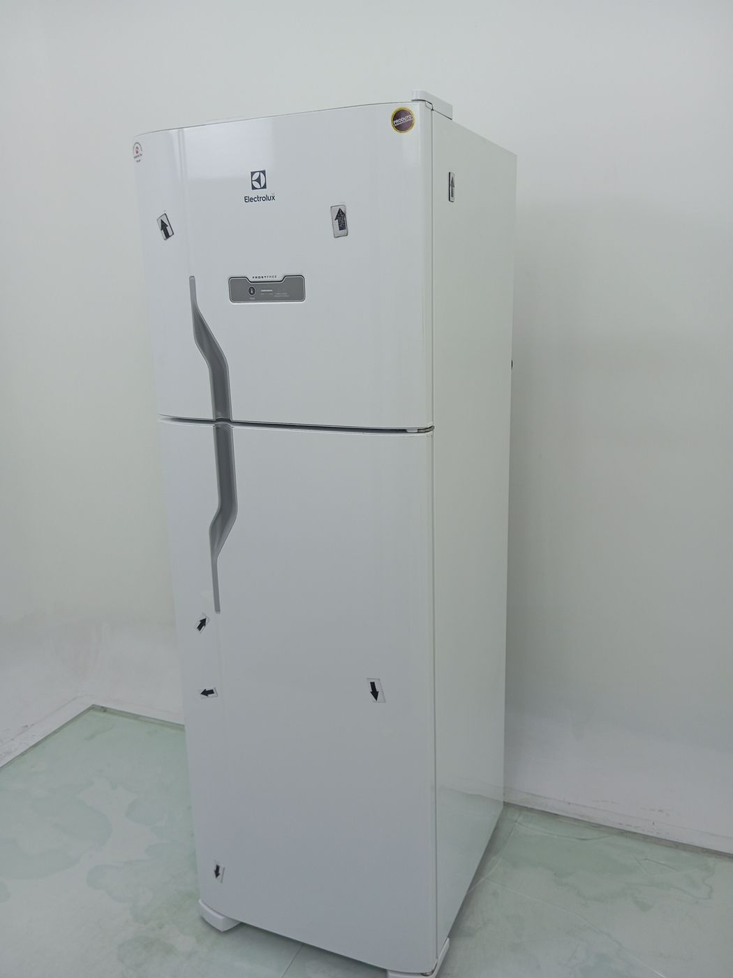 REFRIGERADOR ELECTROLUX DFN41 FROST FREE 371L