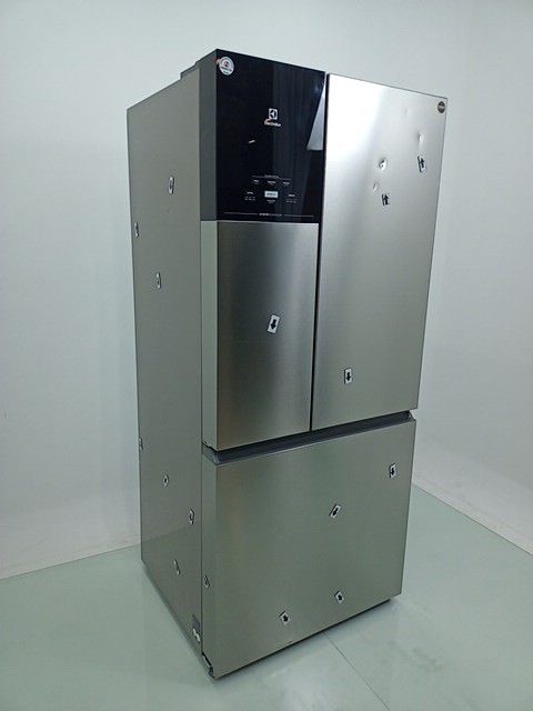 REFRIGERADOR ELECTROLUX IM8S FROST FREE INVER