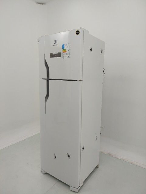 REFRIGERADOR ELECTROLUX TF39-   FROST FREE 31