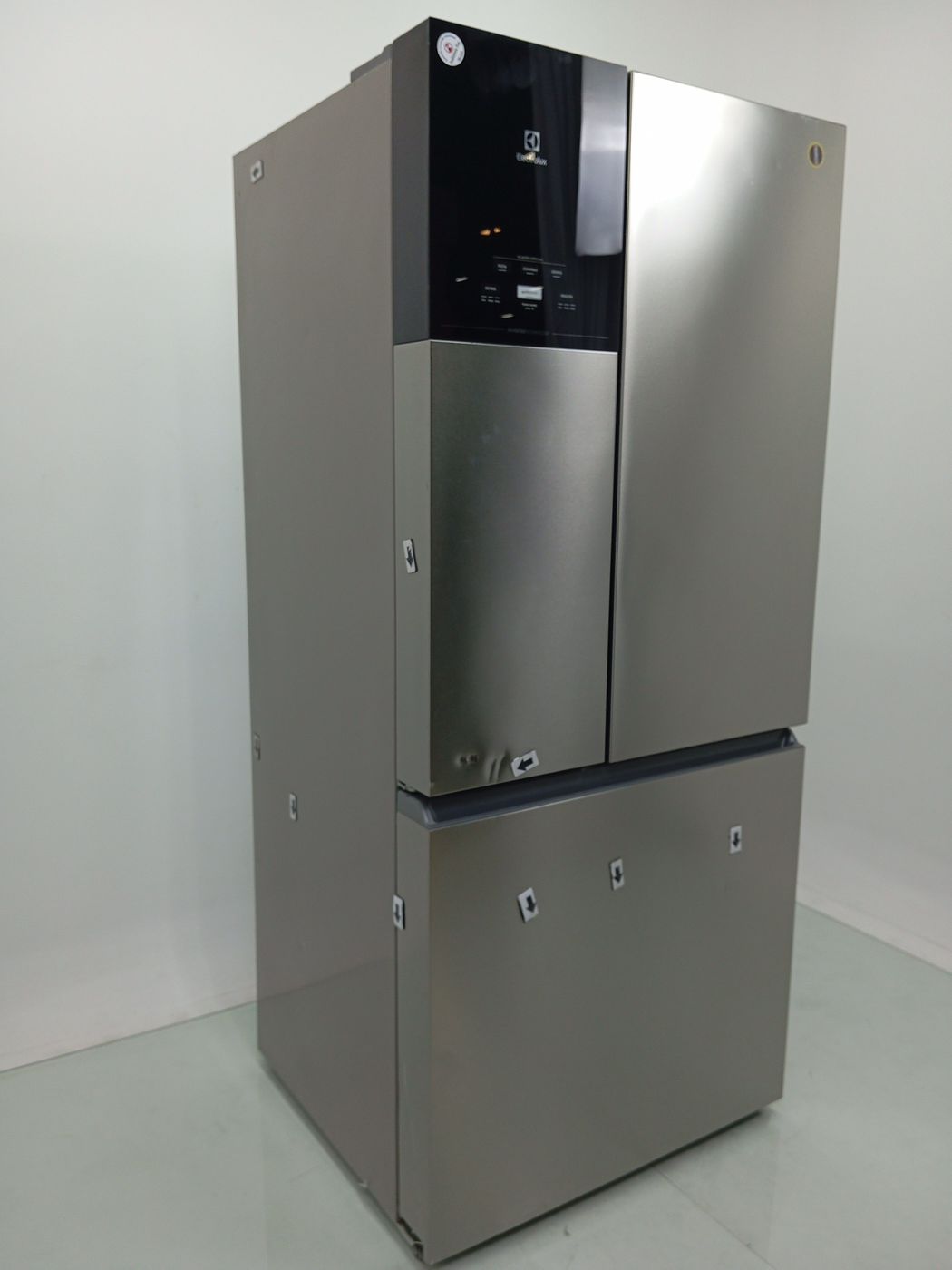 REFRIGERADOR ELECTROLUX IM8S FROST FREE INVER