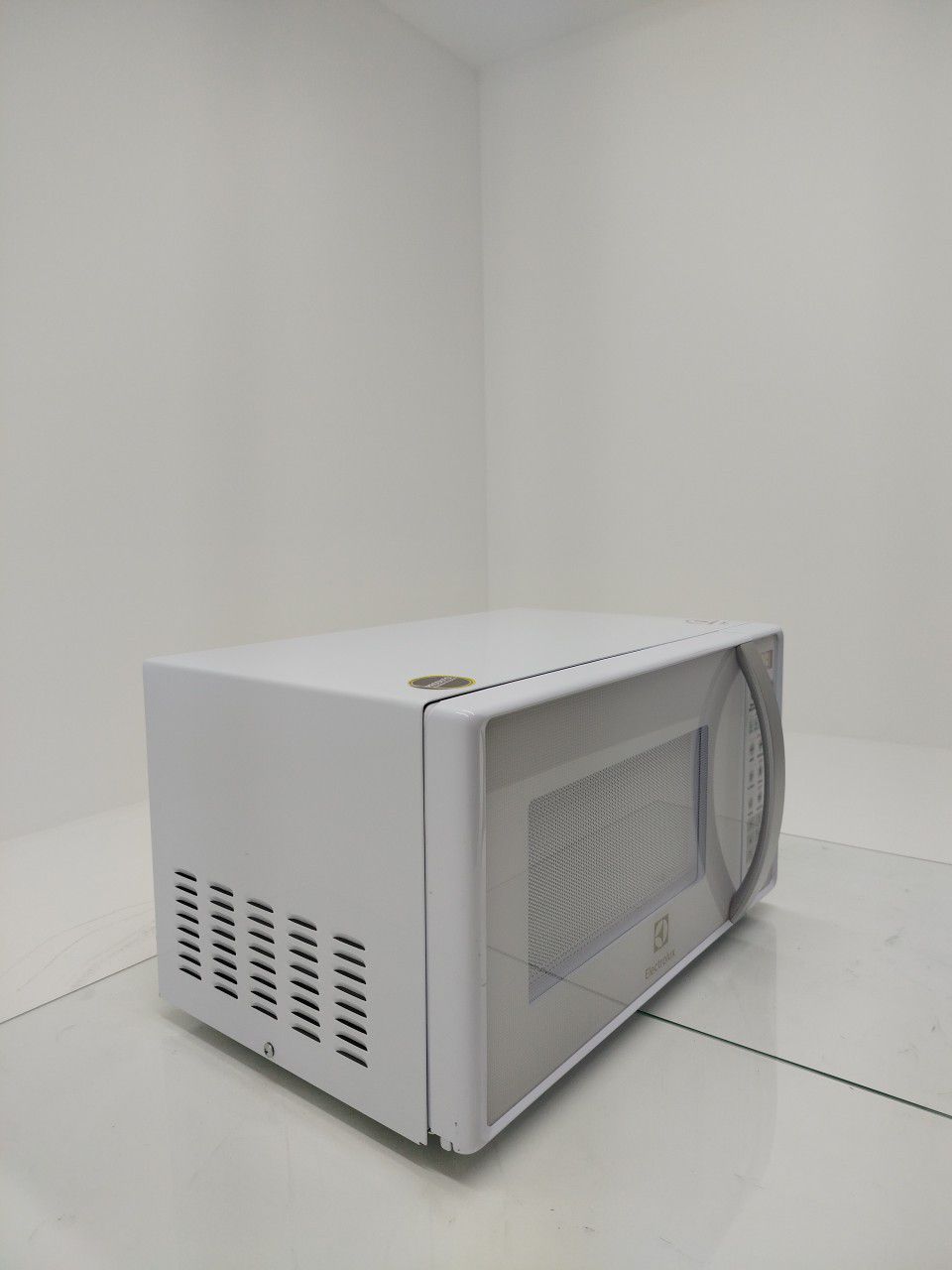 MICRO-ONDAS ELECTROLUX MTO30 MICRO-ONDAS MTO3