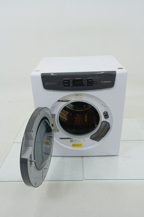 SECADORA ELECTROLUX SVB11 DE PAREDE E PISO 11