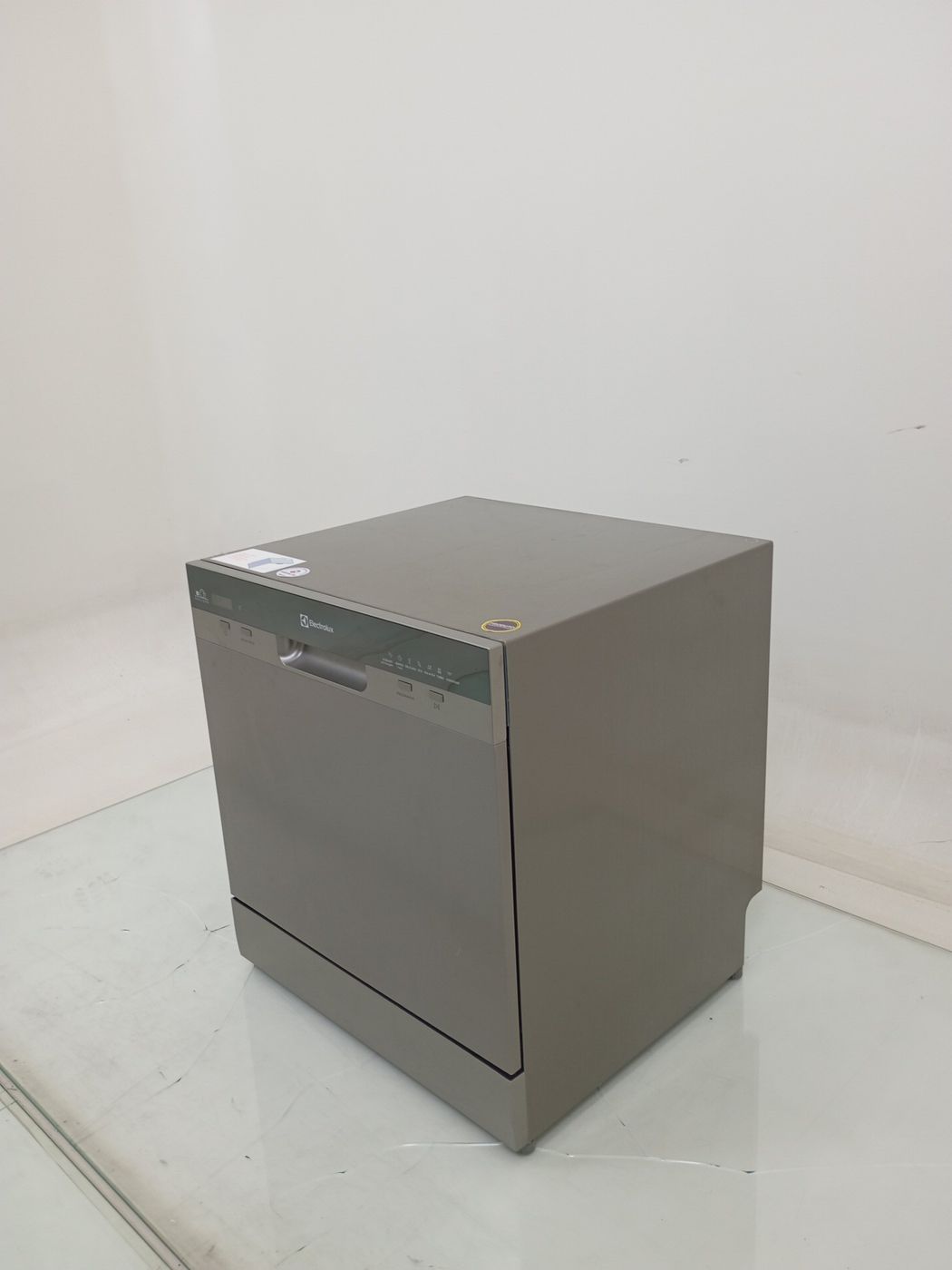 LAVA LOUCAS ELECTROLUX LL08S - Lava Louça Ele