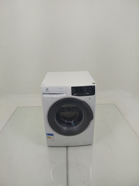 LAVADORA ELECTROLUX LFE11 - Lavadora Electrol