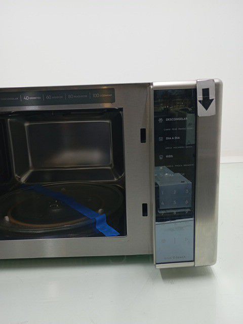 MICRO-ONDAS ELECTROLUX ME41X 31L - INOX