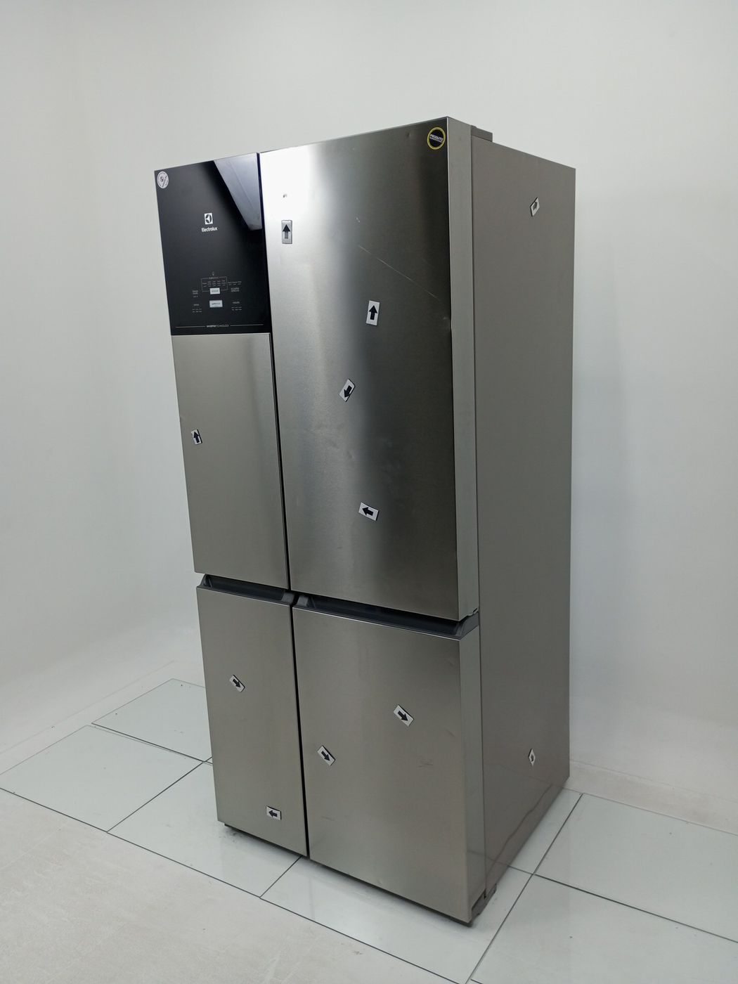 REFRIGERADOR ELECTROLUX IQ8S FROST FREE MULTI