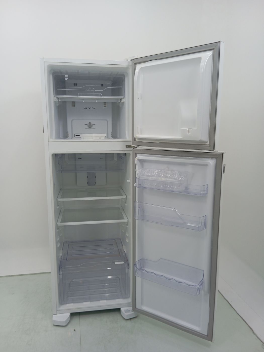 REFRIGERADOR ELECTROLUX DFN41 - Refrigerador 
