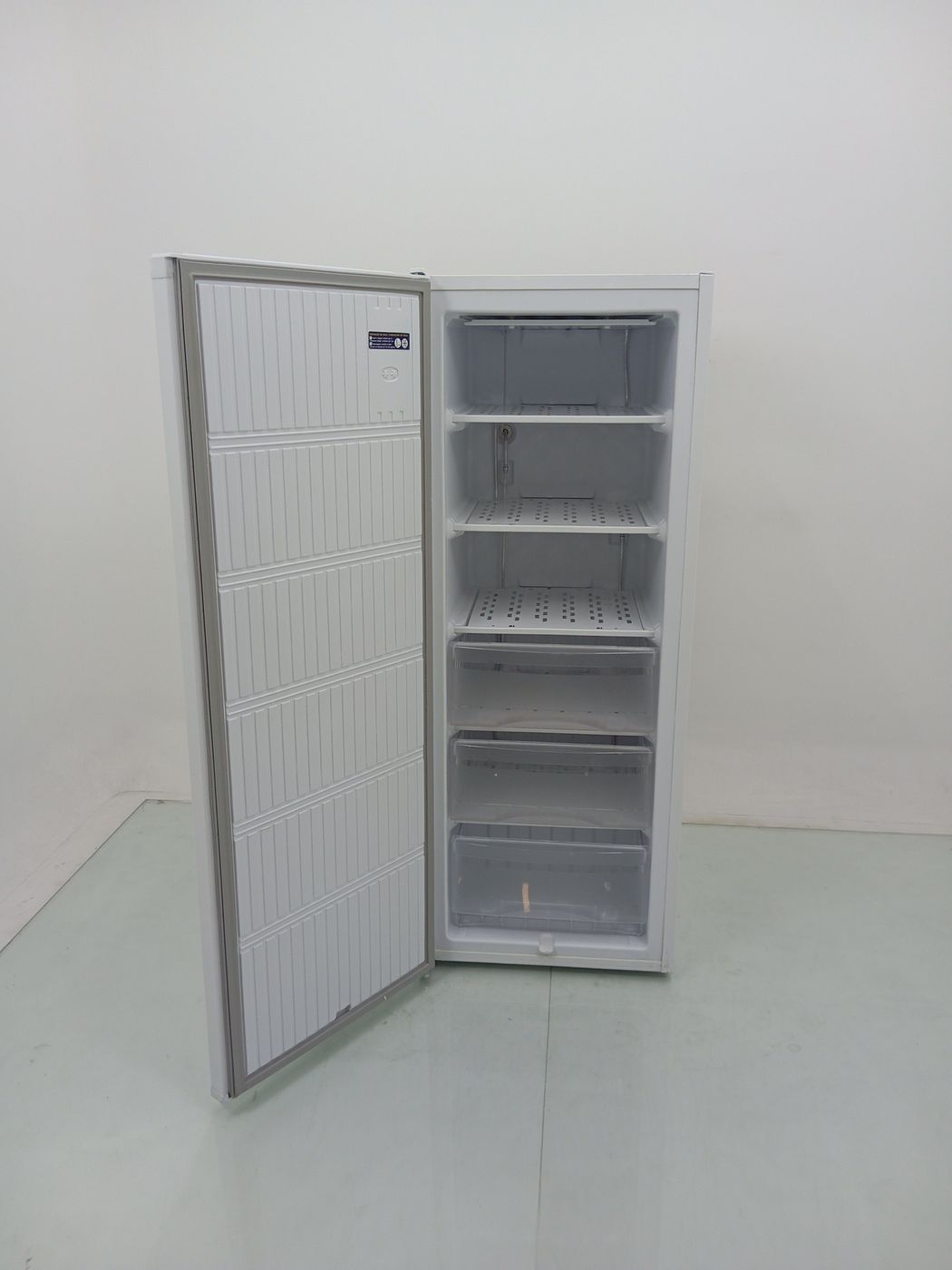 FREEZER ELECTROLUX VERTICAL 197L  (FEI23) - B