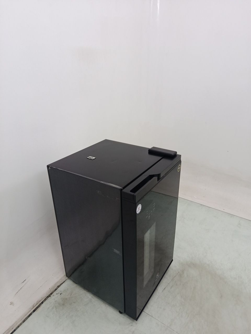 CERVEJEIRA ELECTROLUX EB100 HOME BAR FROST FR