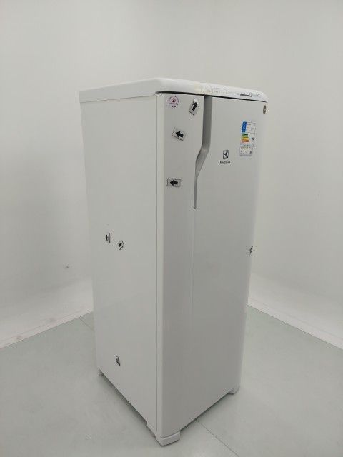 REFRIGERADOR ELECTROLUX RFE39 322l - BRANCO