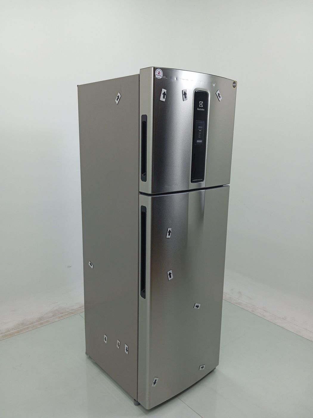 REFRIGERADOR ELECTROLUX IF43S FROST FREE INVE