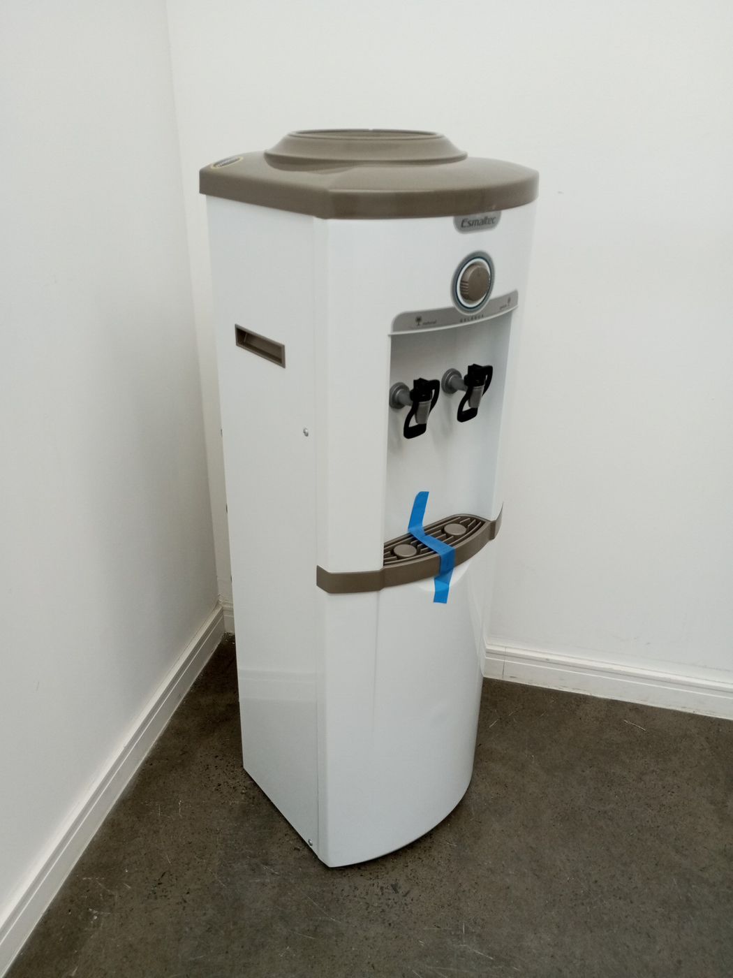 BEBEDOURO ESMALTEC DE COLUNA GARRAFAO ECG35B 