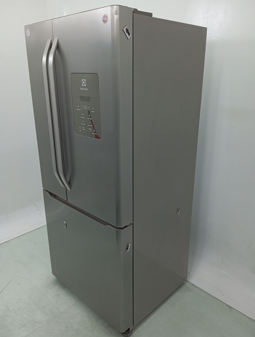 GELADEIRA ELECTROLUX DM84X FROST FREE INVERSE