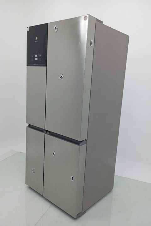 REFRIGERADOR ELECTROLUX IQ8S FROST FREE MULTI