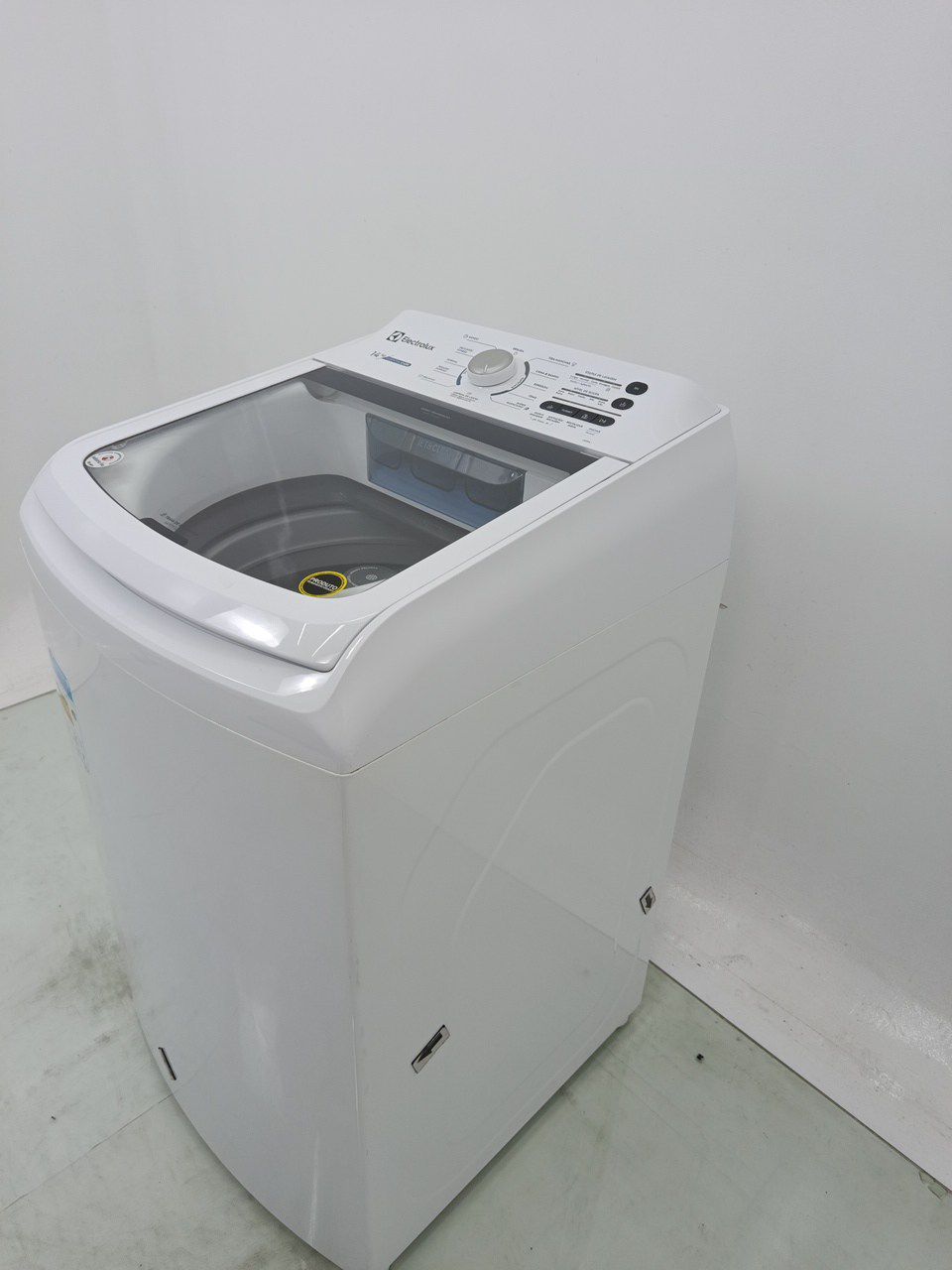 LAVADORA ELECTROLUX  LED14 14KG TOP LOAD - BR