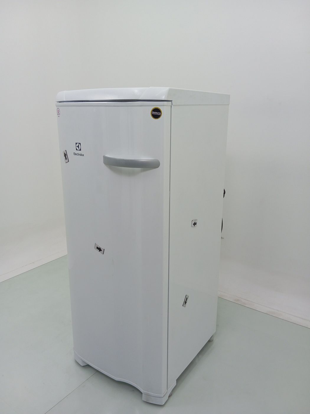 FREEZER ELECTROLUX FE19- VERTICAL CYCLE DEFRO