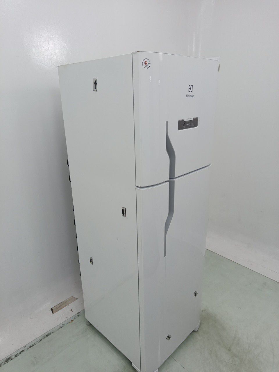 GELADEIRA ELECTROLUX DFN41 FROST FREE 371L DU