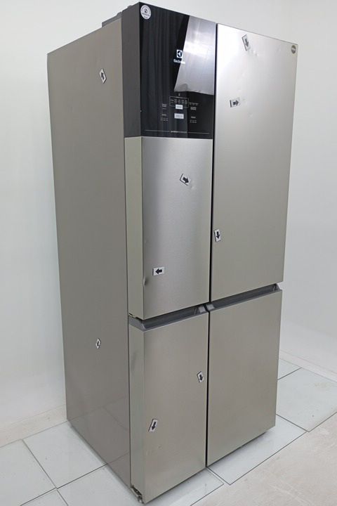 REFRIGERADOR ELECTROLUX IQ8S FROST FREE MULTI