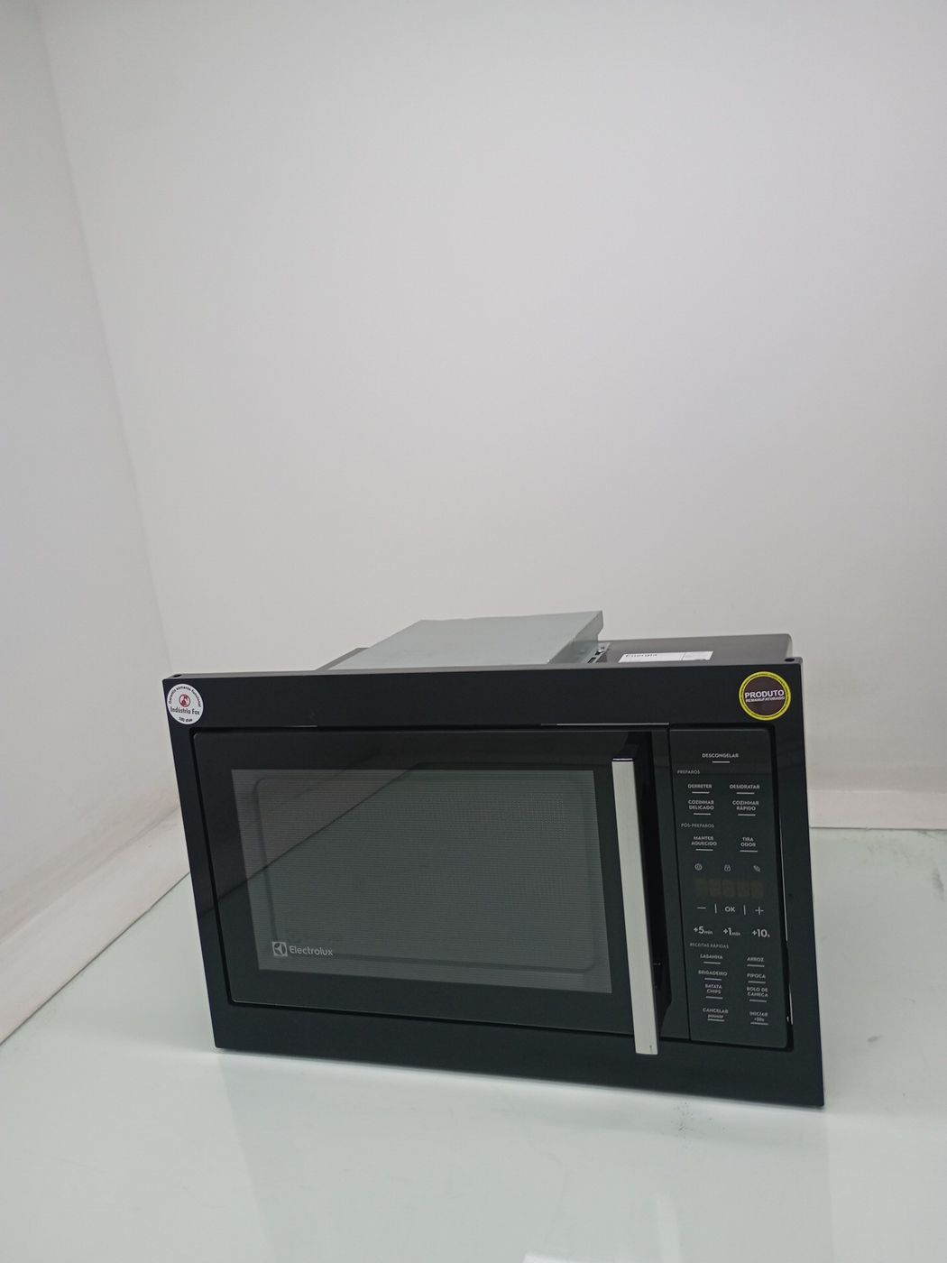 MICRO-ONDAS ELECTROLUX ME3BP - Micro-Ondas El