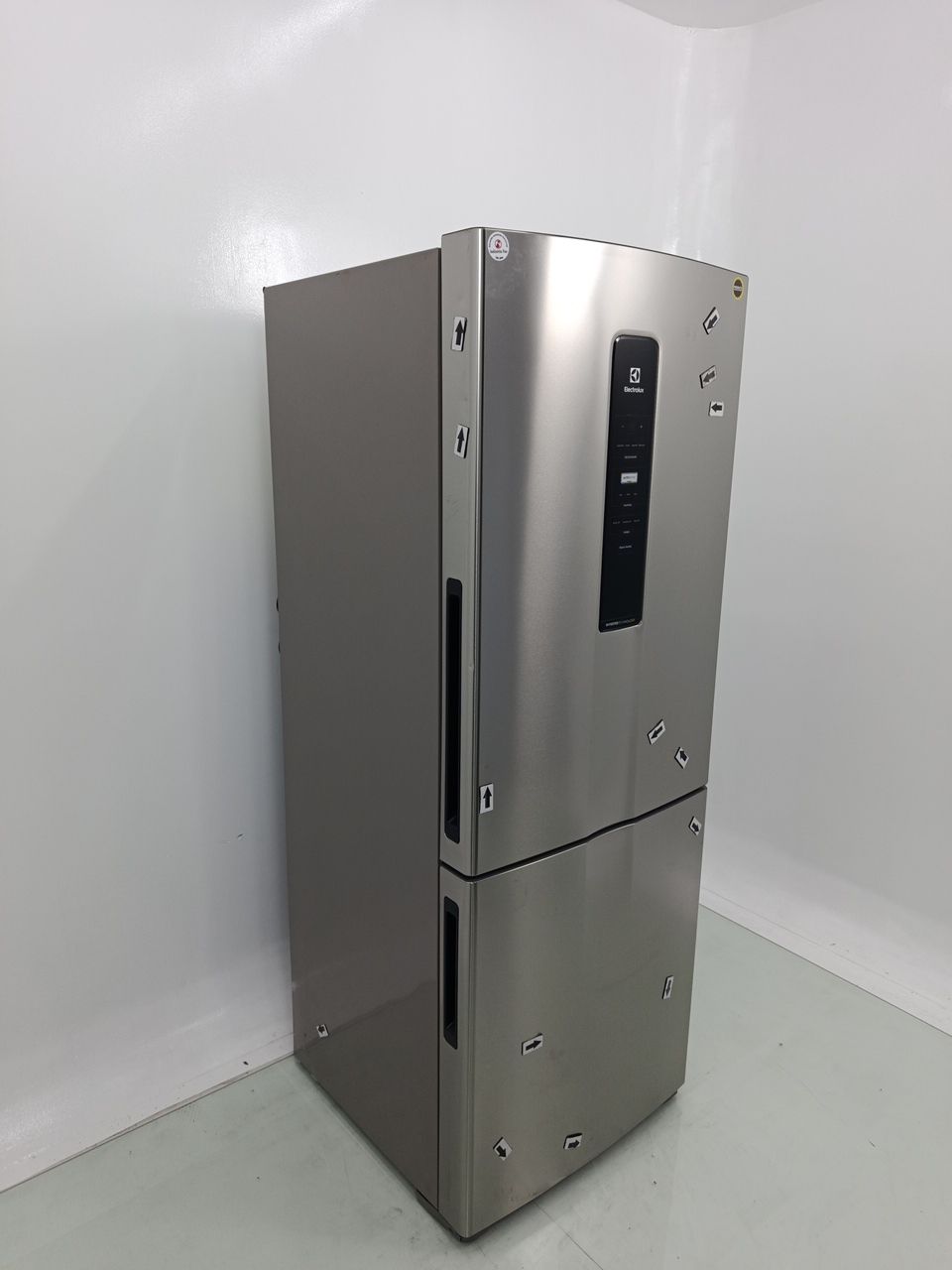 REFRIGERADOR ELECTROLUX IB7S FROST FREE INVER