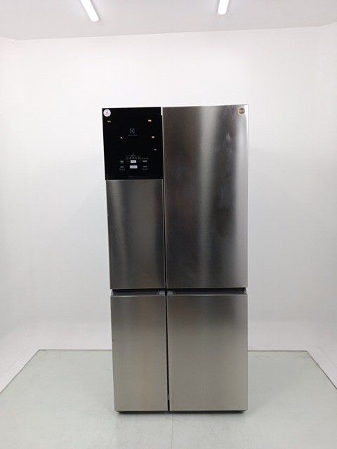 REFRIGERADOR ELECTROLUX IQ8S - Refrigerador E