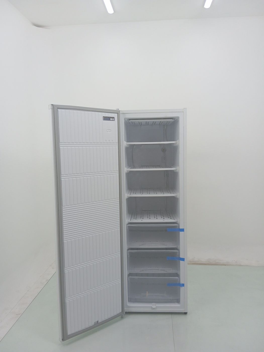 FREEZER ELECTROLUX FEI27 VERTICAL CYCLE DEFRO