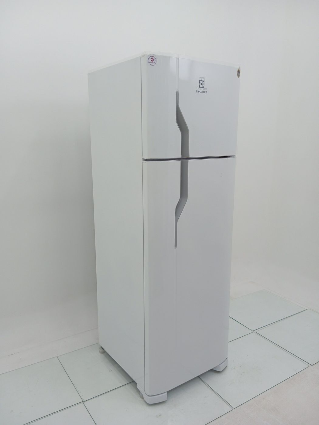REFRIGERADOR ELECTROLUX DC35A   DUAS PORTAS C