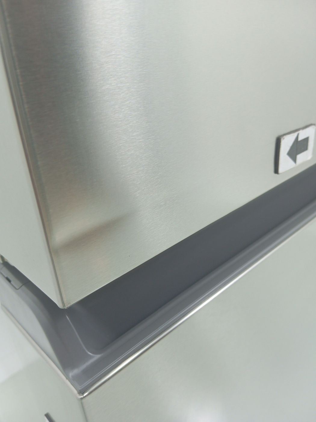 REFRIGERADOR ELECTROLUX IM8S FROST FREE INVER