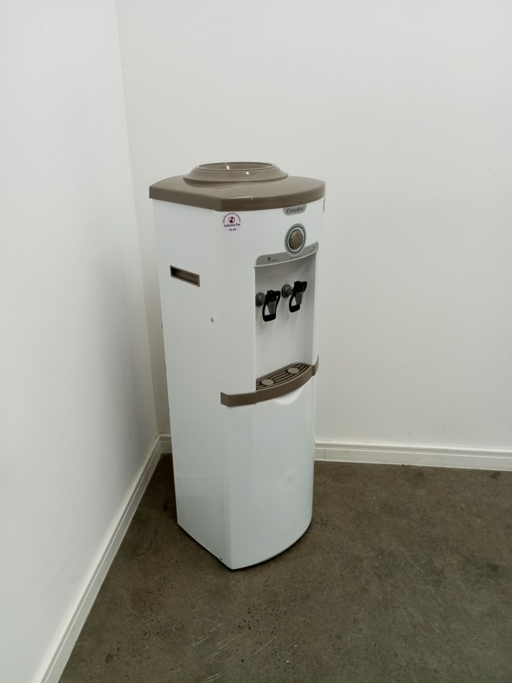 BEBEDOURO ESMALTEC DE COLUNA GARRAFAO ECG35B 