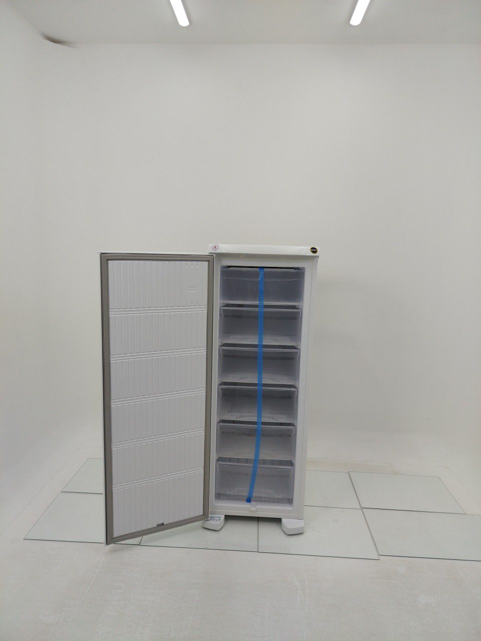 FREEZER ELECTROLUX FE23 VERTICAL CYCLE DEFROS