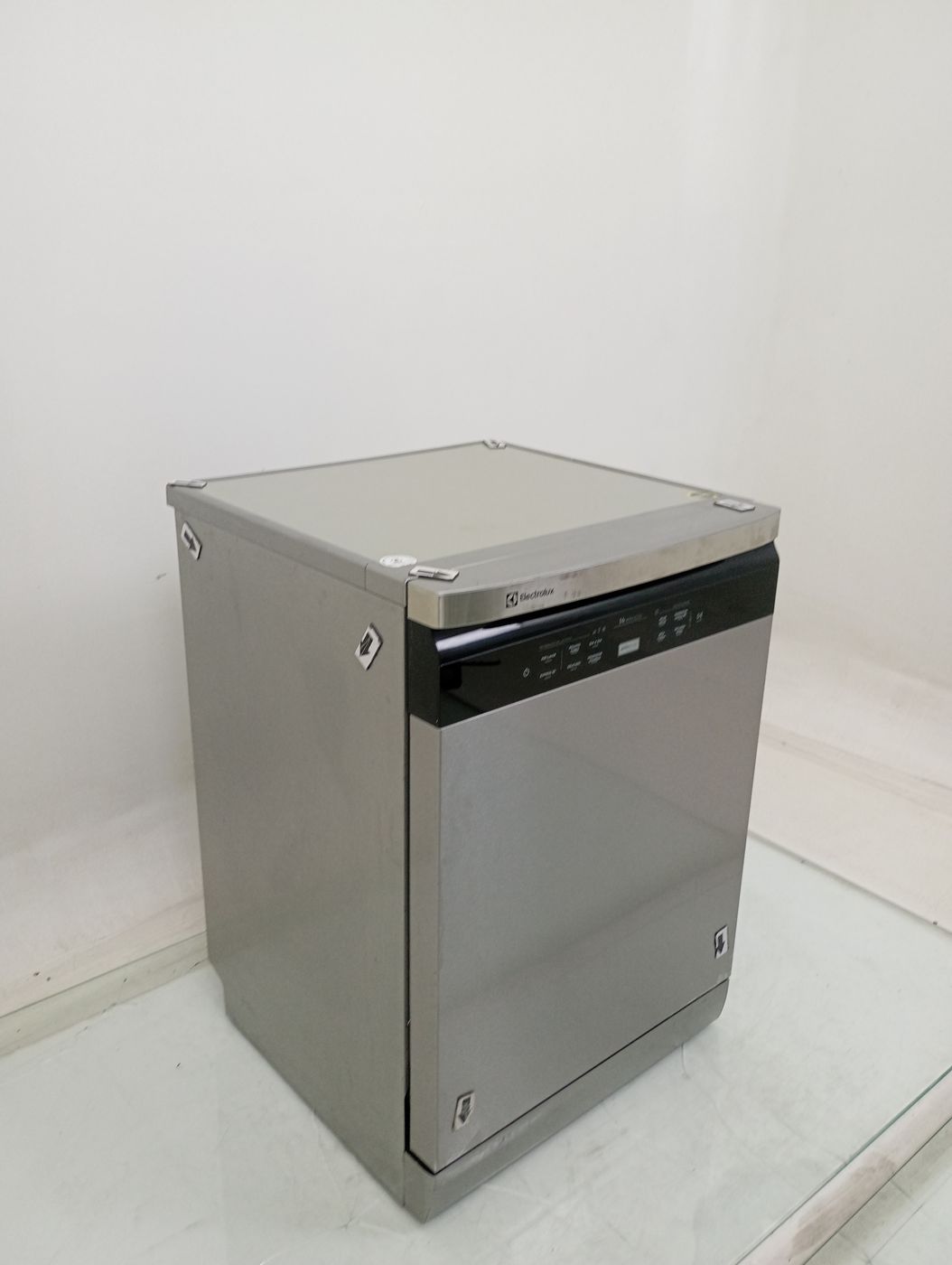 LAVA LOUCAS ELECTROLUX LL14X - Lava Louça Ele
