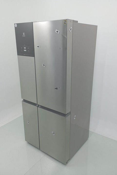 REFRIGERADOR ELECTROLUX IQ8S FROST FREE MULTI