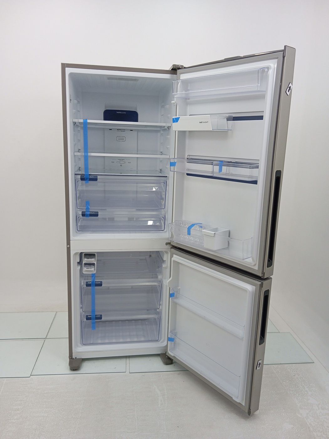 REFRIGERADOR ELECTROLUX IB54S DUAS PORTAS INV