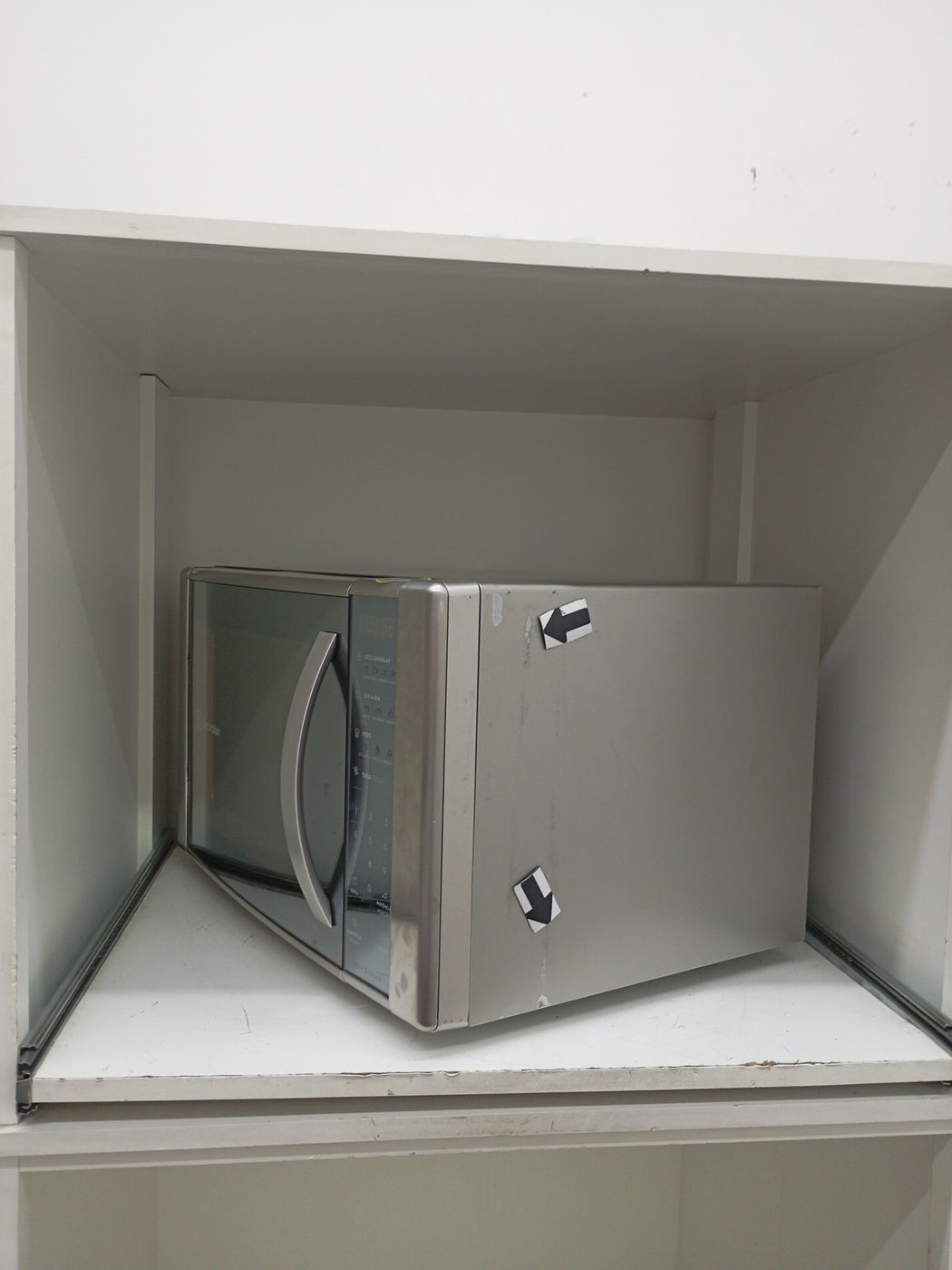 MICRO-ONDAS ELECTROLUX ME41X 31L - INOX