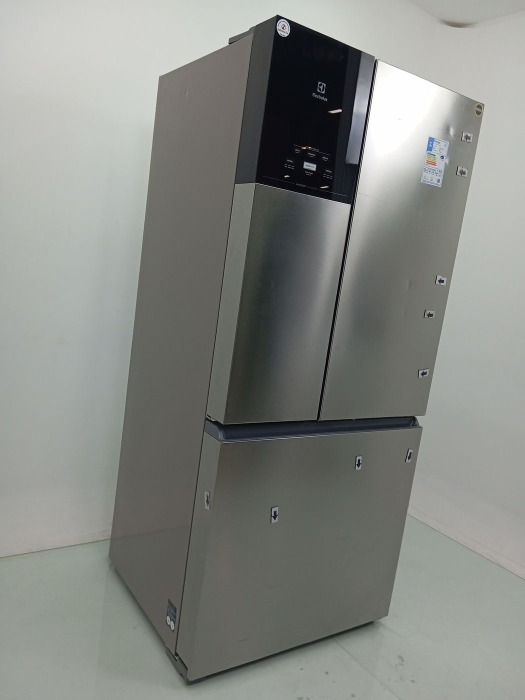 REFRIGERADOR ELECTROLUX IM8S FROST FREE INVER