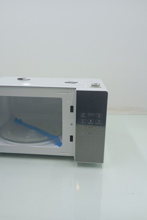 MICRO-ONDAS PHILCO PMO23BB 20L - BRANCO