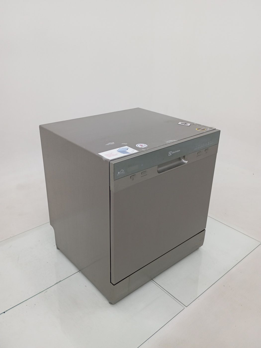 LAVA LOUCAS ELECTROLUX LL08S - Lava Louça Ele