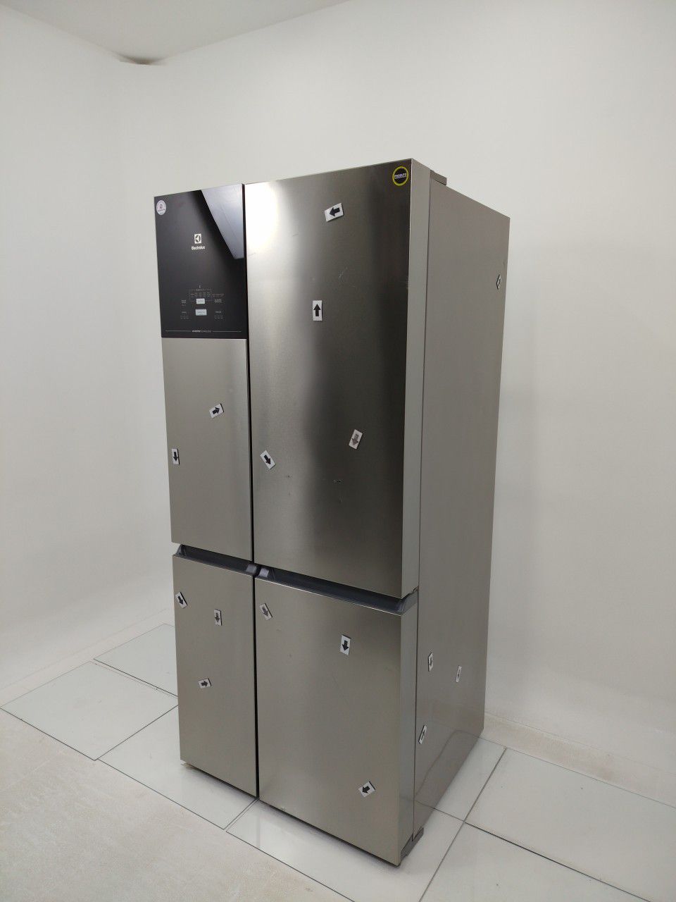 REFRIGERADOR ELECTROLUX IQ8S FROST FREE MULTI