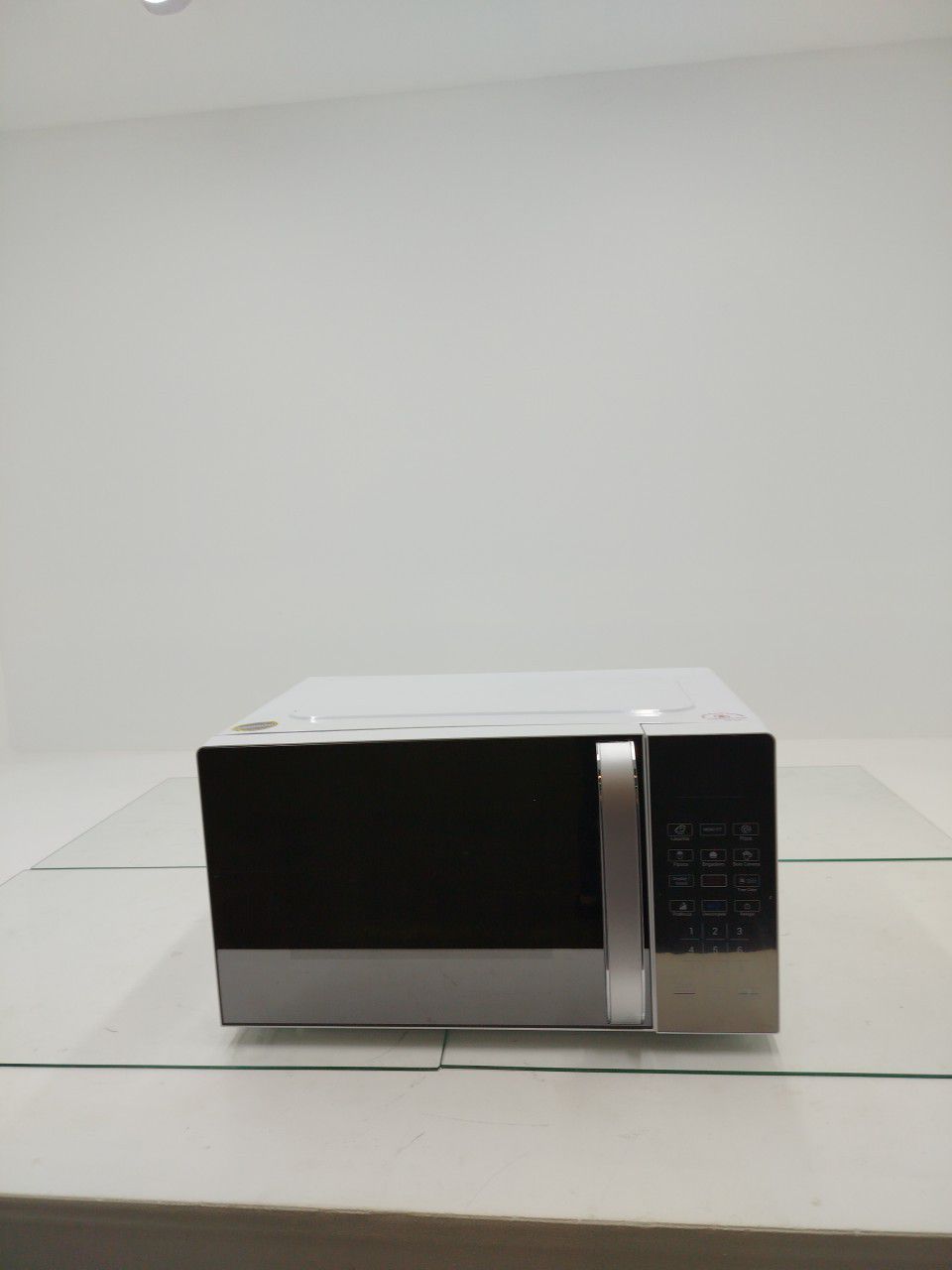 MICRO-ONDAS PHILCO PMO23BB 20L - BRANCO