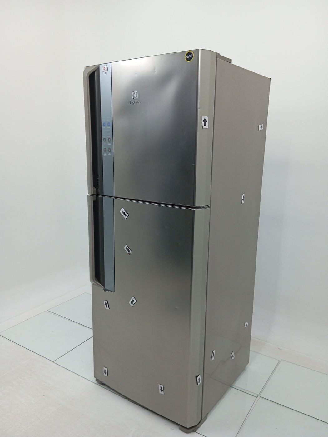 REFRIGERADOR ELECTROLUX IF55S TOP FREEZER INV
