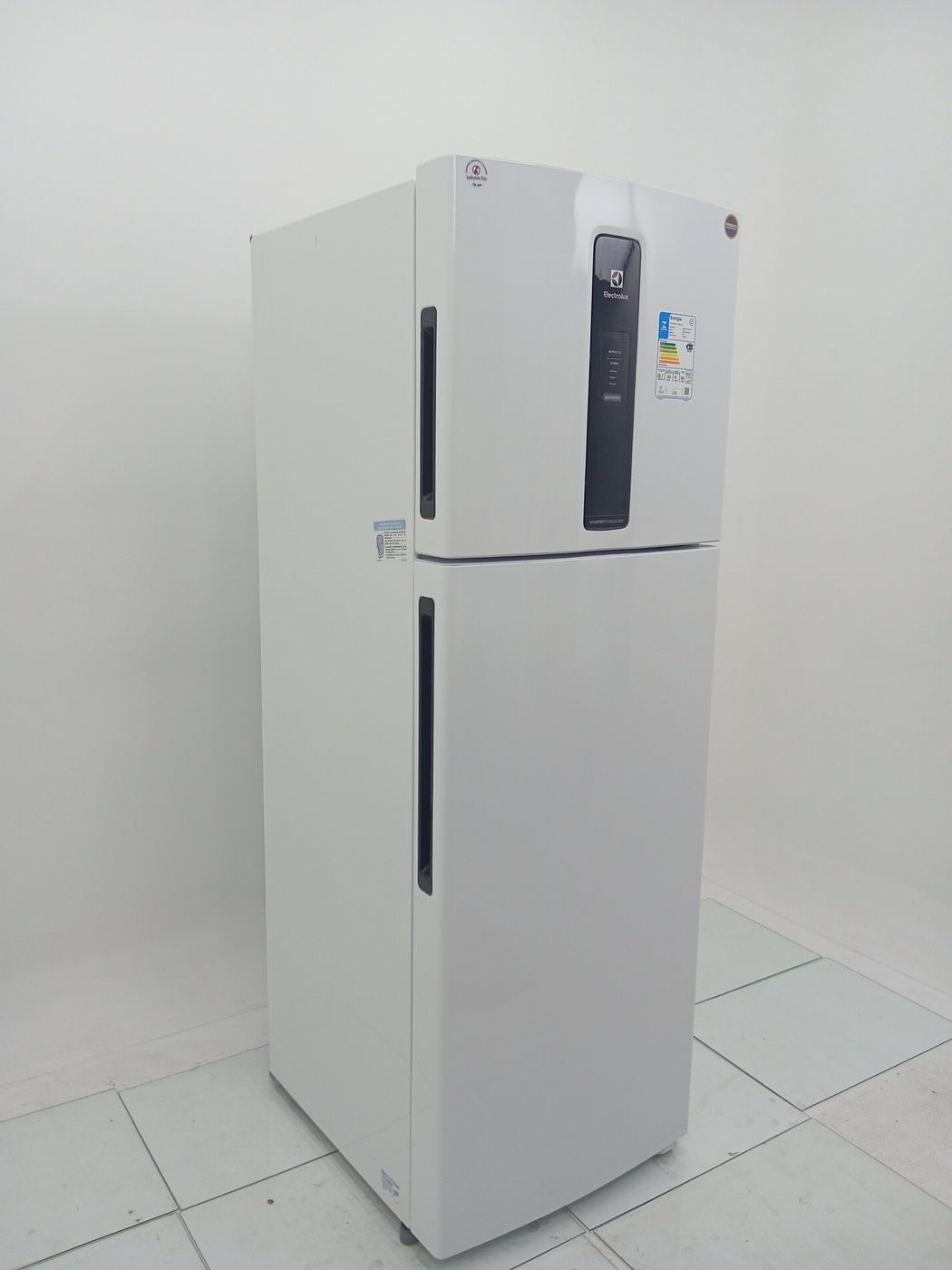 REFRIGERADOR ELECTROLUX IF43 FROST FREE DUAS 